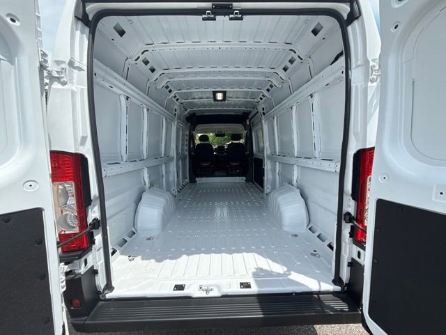 Used 2025 RAM ProMaster 3500 w/ Quick Order Package 24G SLT FWD image 22