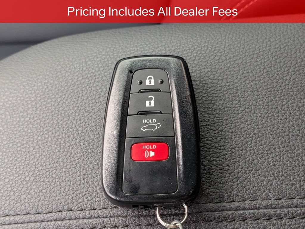 Used 2024 Toyota RAV4 XLE Premium FWD image 30