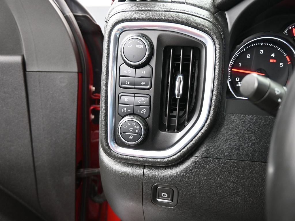 Used 2023 Chevrolet Silverado 2500 LTZ image 30