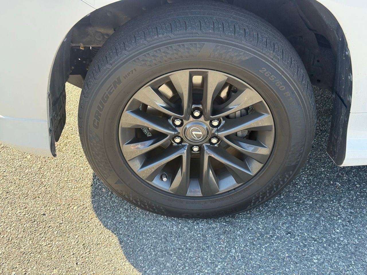 Used 2020 Lexus GX 460 Premium w/ Premium Package image 11