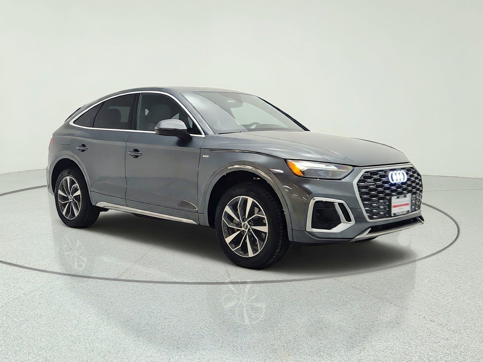 Used 2023 Audi Q5 2.0T Premium Plus w/ Premium Plus Package AWD/4WD image 3