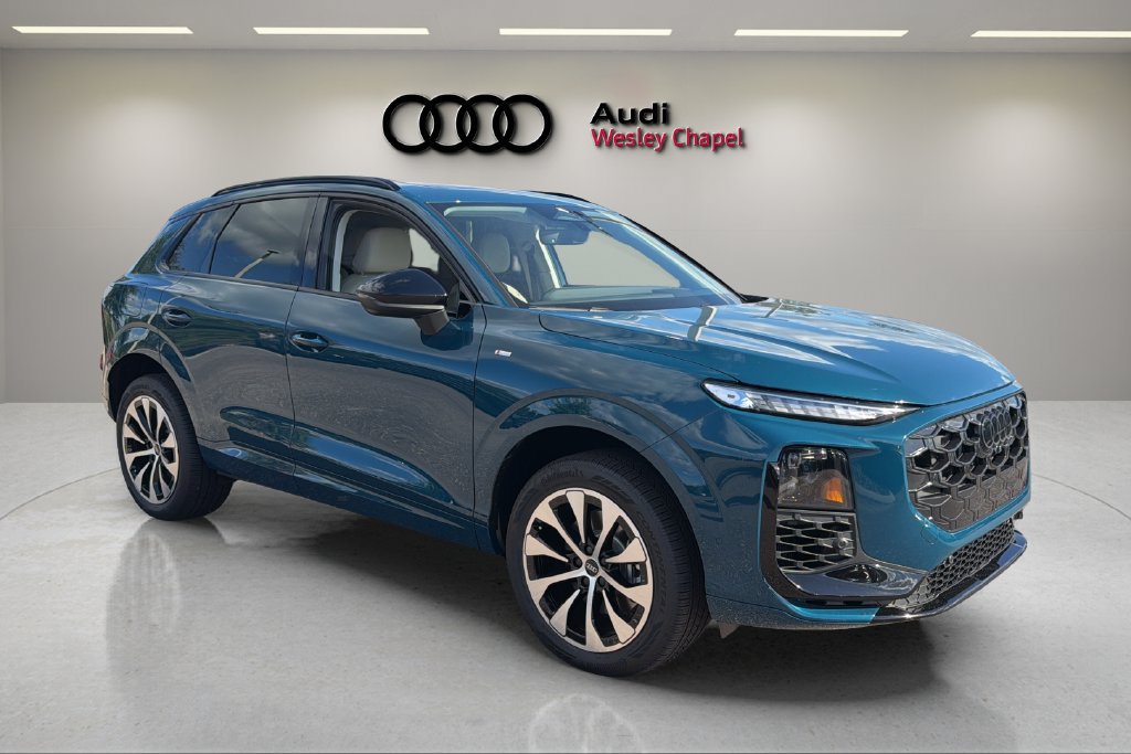 New 2026 Audi Q3 quattro 2.0T AWD/4WD image 7