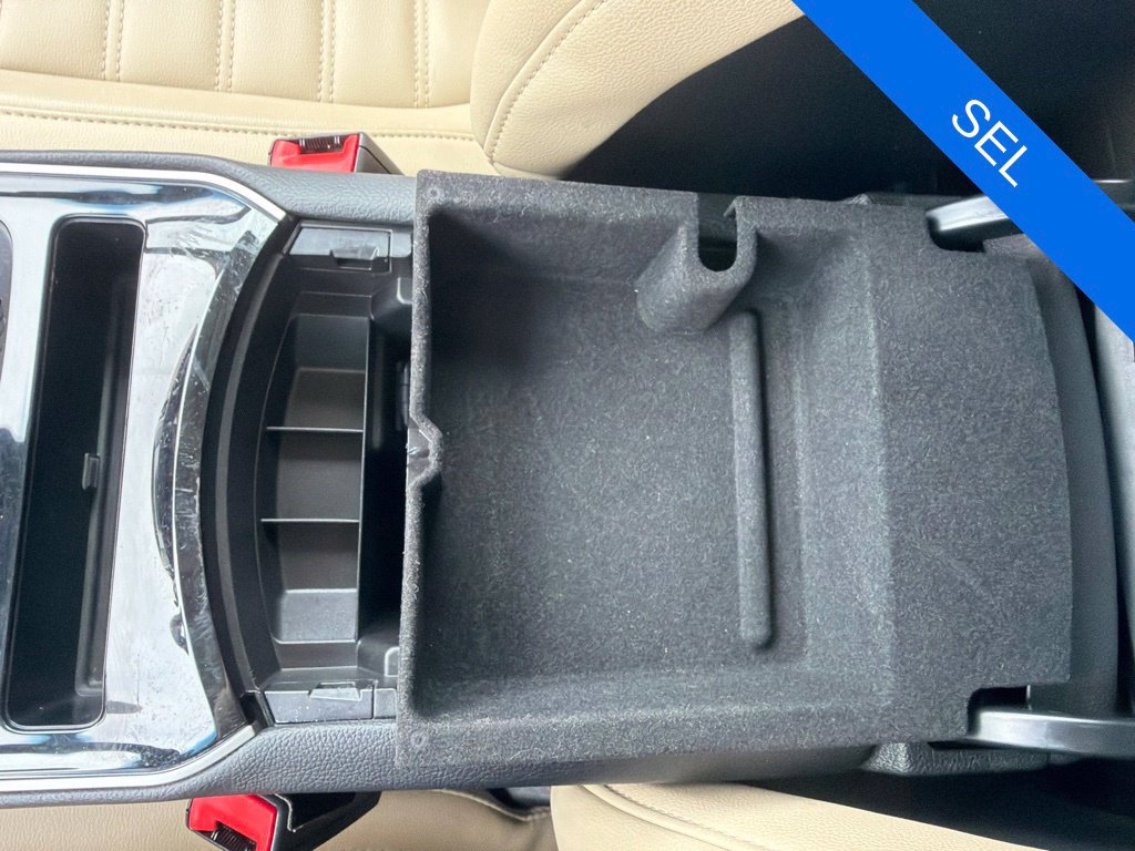 Used 2019 Ford Edge SEL w/ Equipment Group 201A AWD/4WD image 18