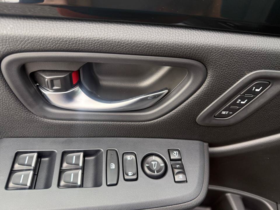 New 2026 Honda Pilot TrailSport image 32