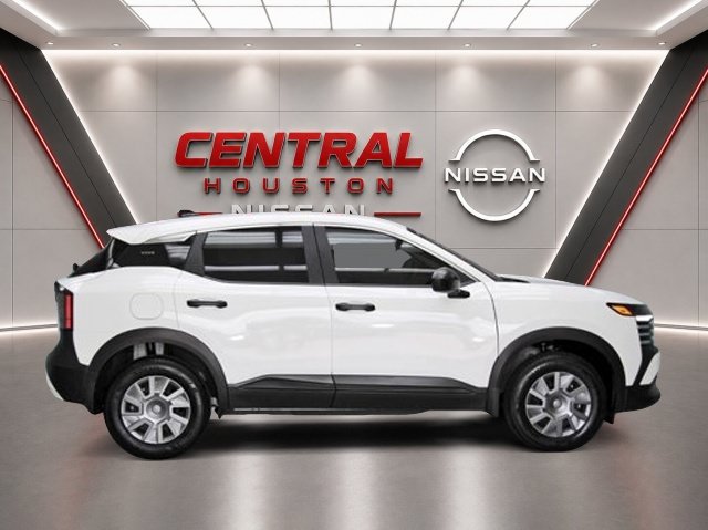 Used 2026 Nissan Kicks S w/ Charging Package FWD image 5
