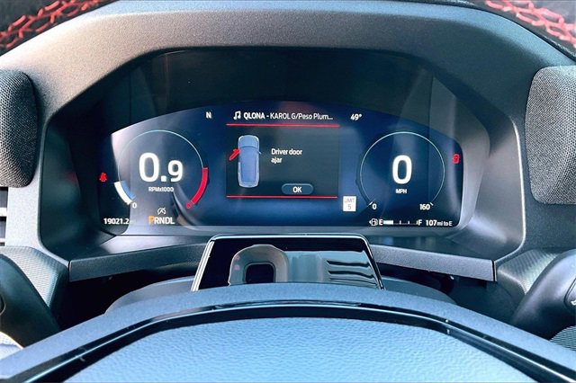 Used 2025 Ford Explorer ST-Line w/ Premium Package image 21