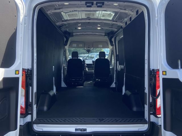 New 2026 Ford Transit 250 148 Medium Roof w/ Load Area Protection Package RWD image 8