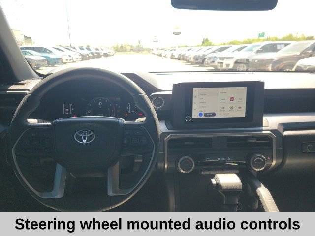 Used 2025 Toyota 4Runner SR5 AWD/4WD image 4