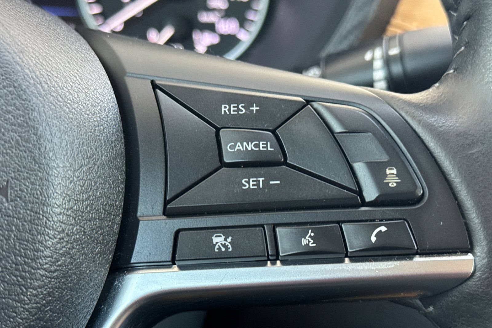 Used 2024 Nissan Sentra SV w/ SV Premium Package FWD image 26