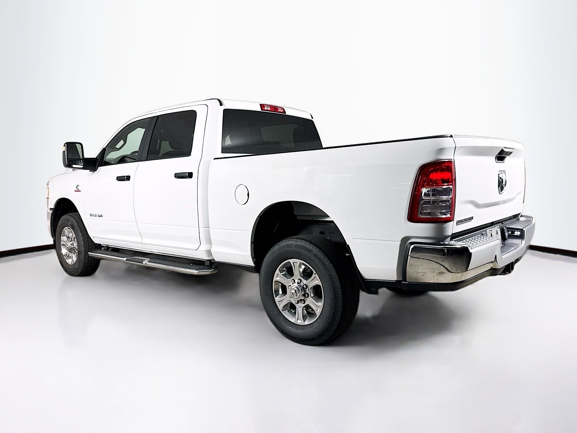 Used 2024 RAM 2500 Big Horn AWD/4WD image 28