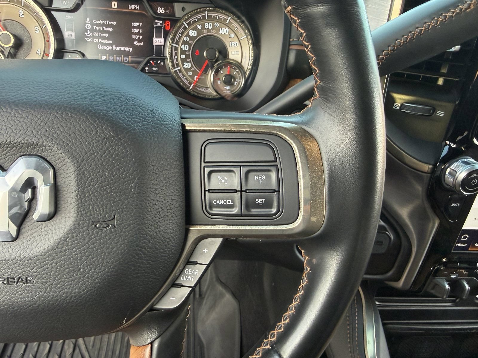 Used 2022 RAM 2500 Limited AWD/4WD image 26