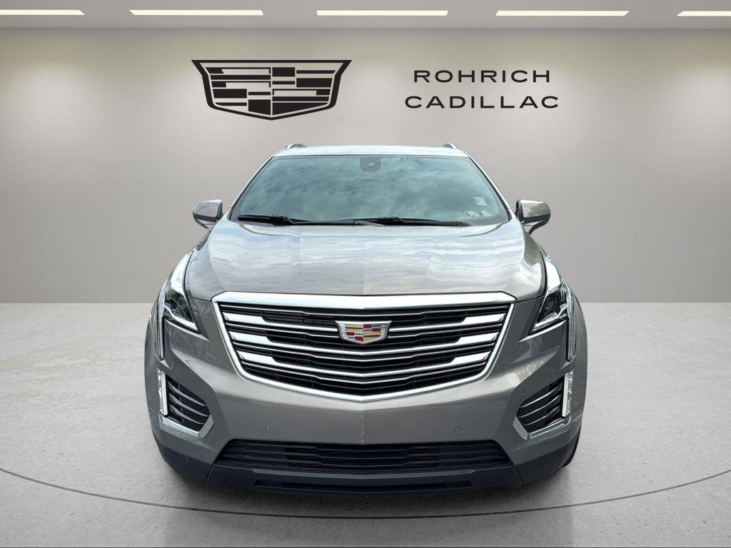 Used 2018 Cadillac XT5 Luxury w/ Driver Awareness Package AWD/4WD image 2