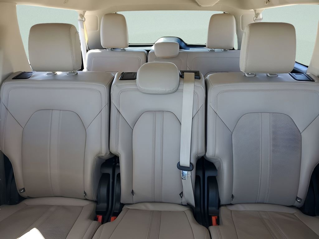 Used 2024 Ford Expedition Max Limited image 13