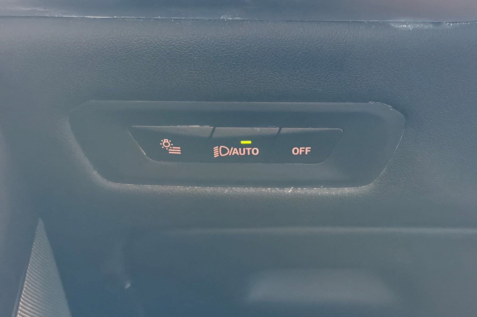 Used 2024 BMW X5 xDrive50e w/ Premium Package image 39