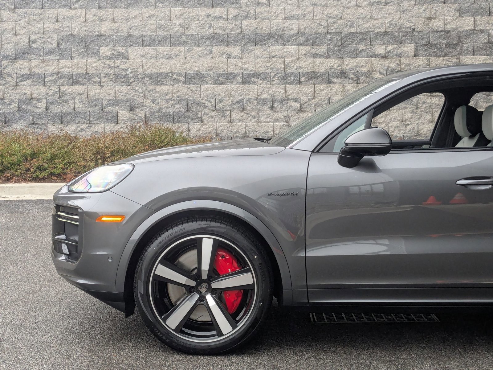 New 2026 Porsche Cayenne Turbo image 11