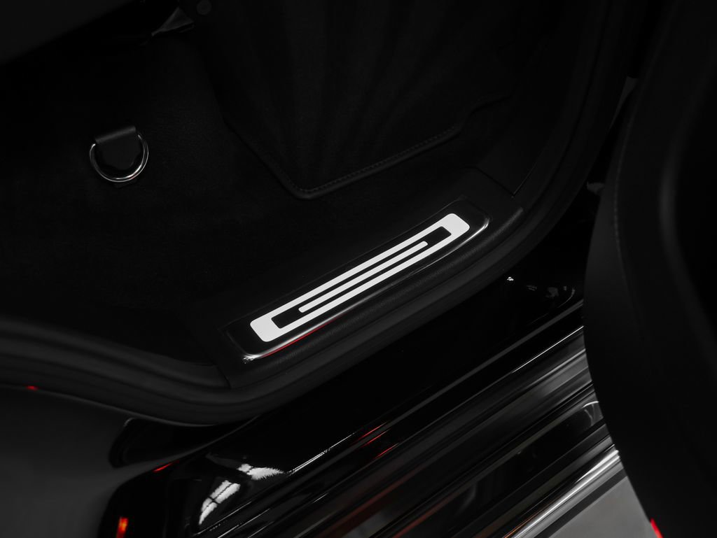 Used 2021 Mercedes-Benz G 550 image 27