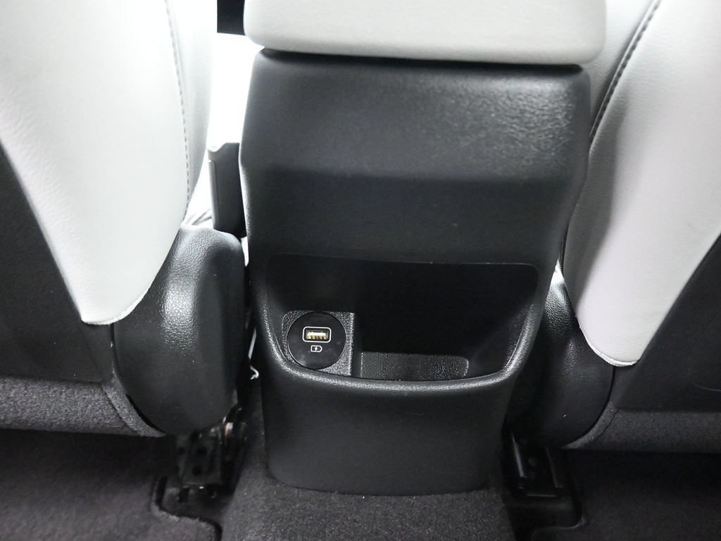 Used 2023 Hyundai Kona Limited w/ Cargo Package FWD image 37
