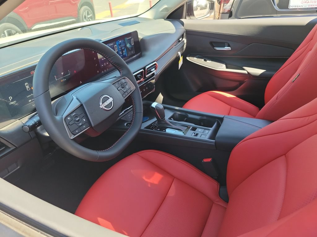 New 2027 Nissan Sentra SR w/ Floor Mat Package FWD image 3