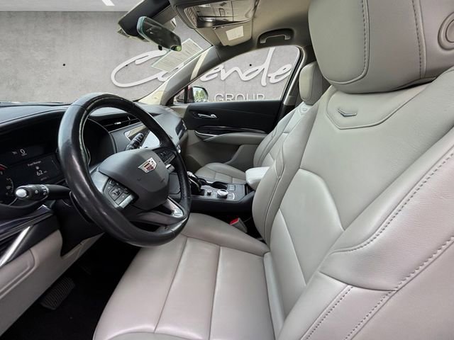Used 2023 Cadillac XT4 Luxury w/ Cold Weather Package FWD image 24