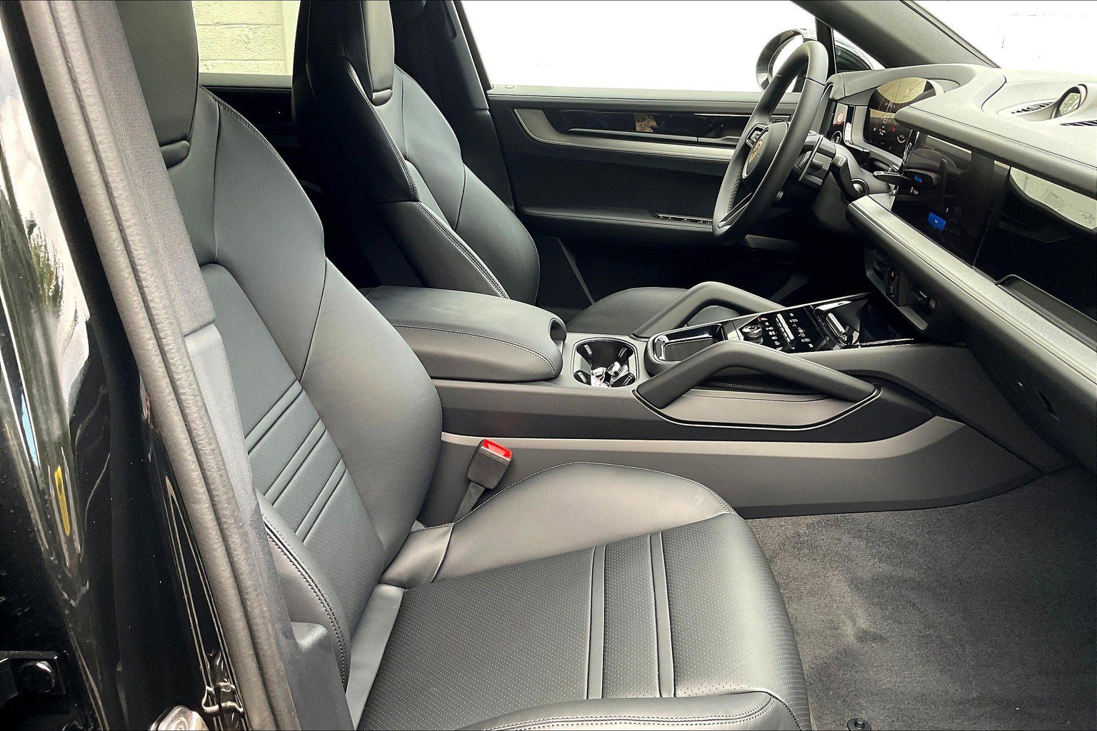 New 2026 Porsche Cayenne S image 10