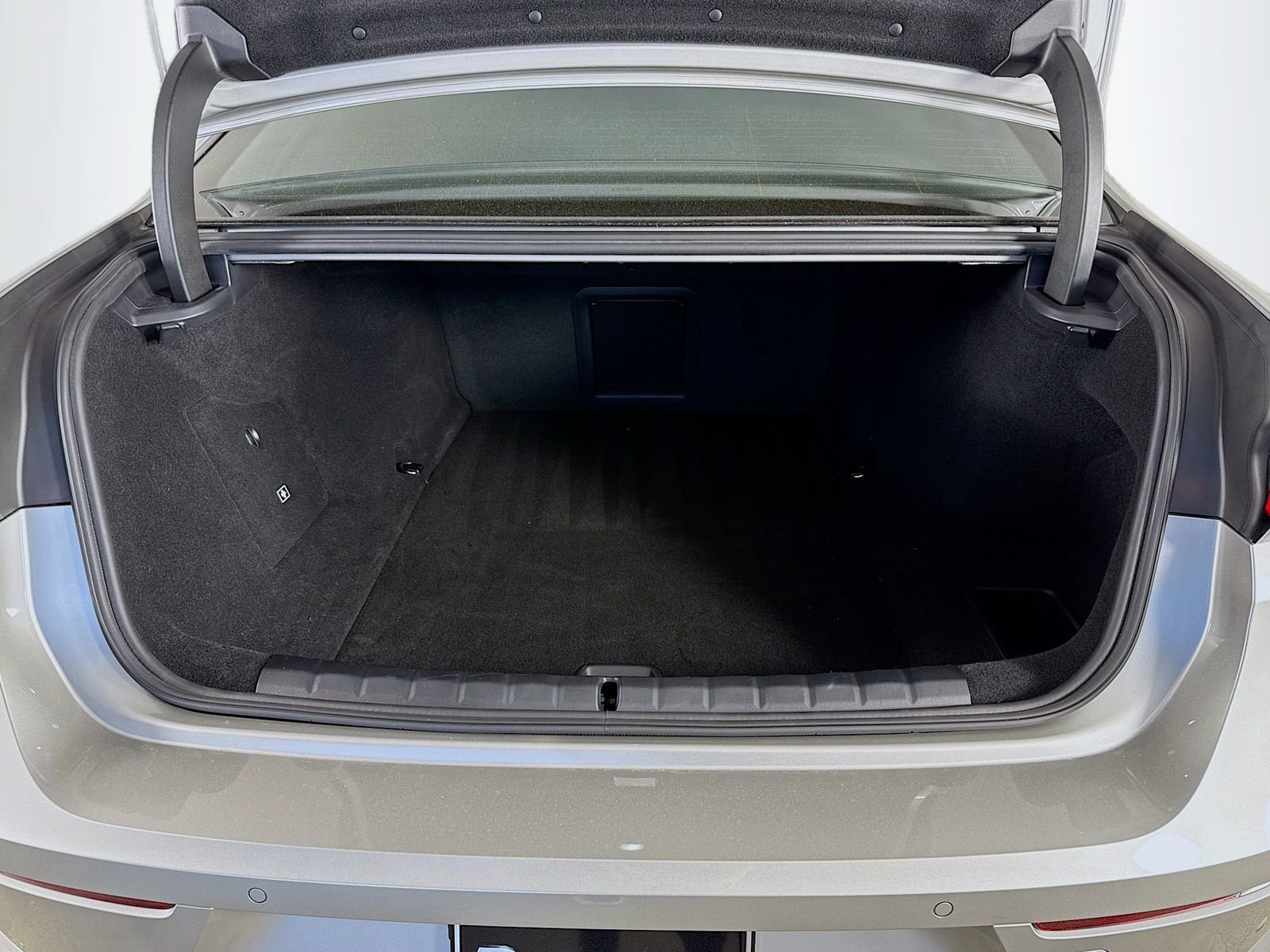 Certified 2023 BMW i7 xDrive60 image 28