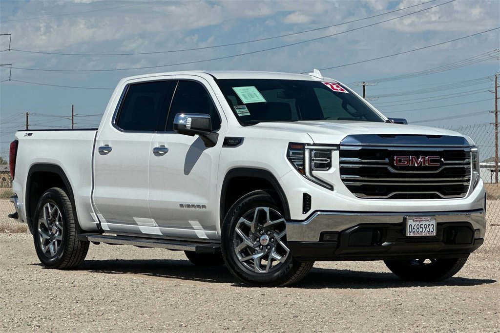 Used 2023 GMC Sierra 1500 SLT w/ SLT Premium Package image 2