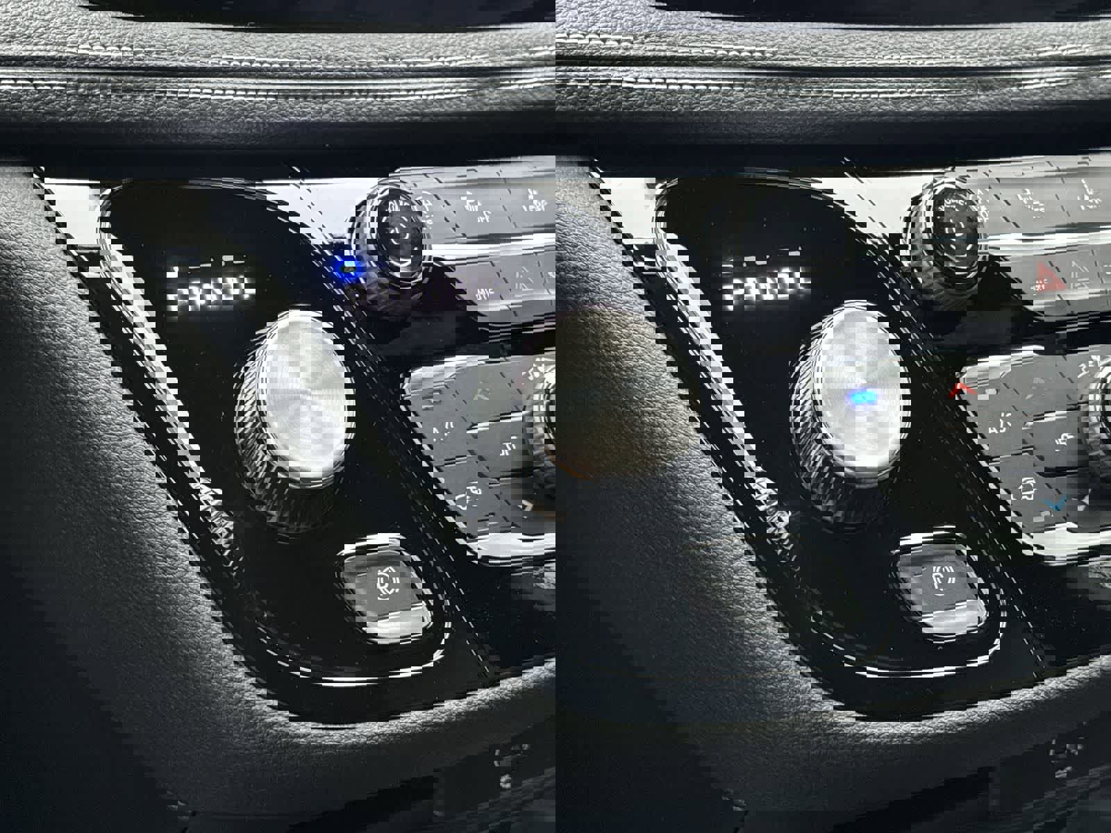 New 2026 Chrysler Pacifica Select w/ S Appearance Package image 25