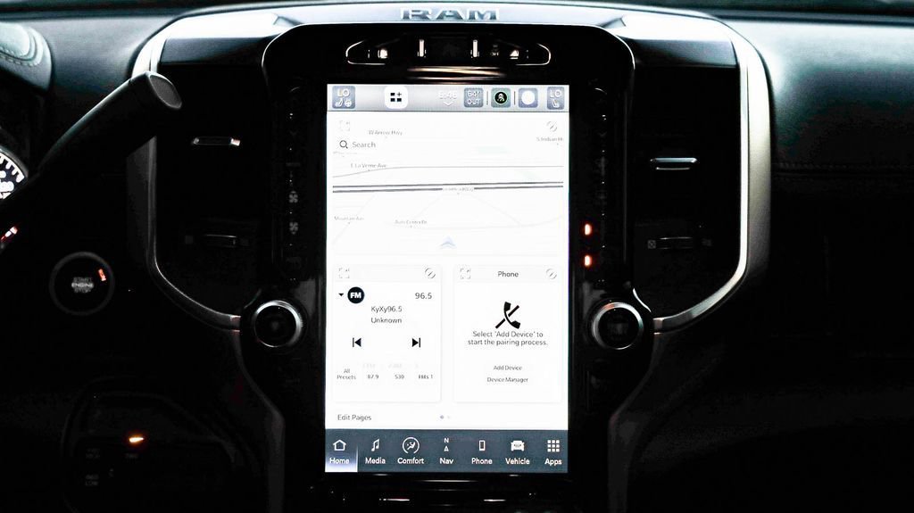 Used 2024 RAM 2500 Laramie AWD/4WD image 17