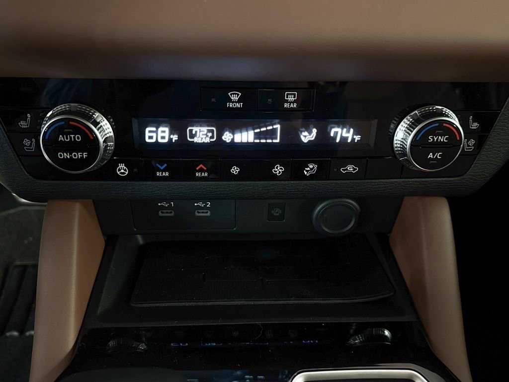 New 2026 Mitsubishi Outlander SEL FWD image 18