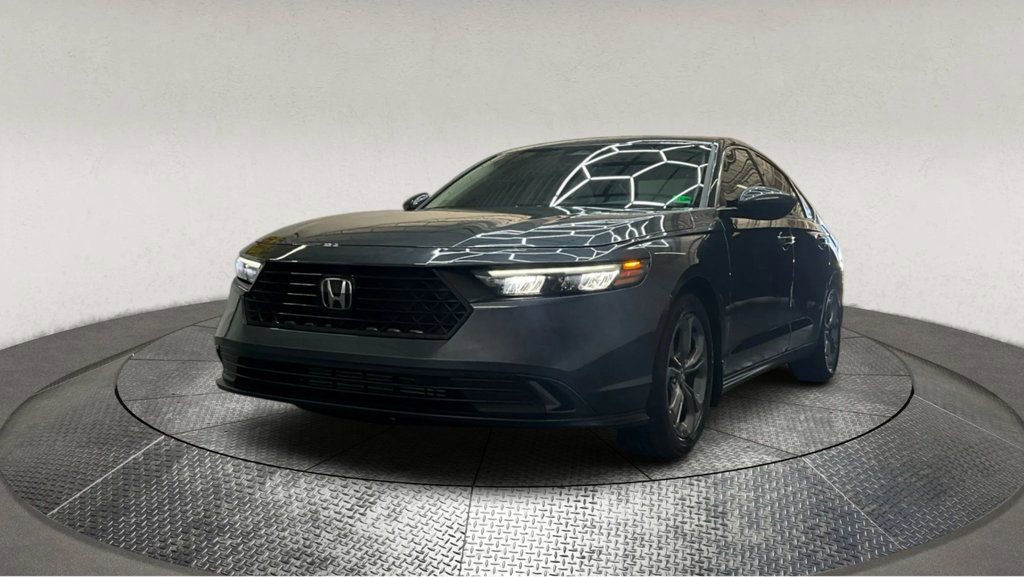 Used 2024 Honda Accord EX image 4