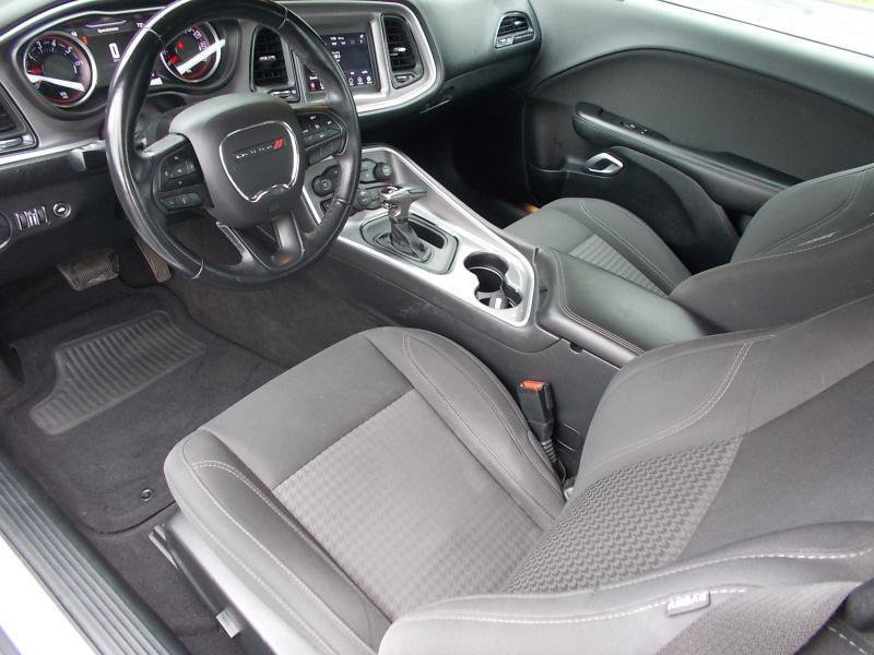 Used 2019 Dodge Challenger SXT RWD image 26