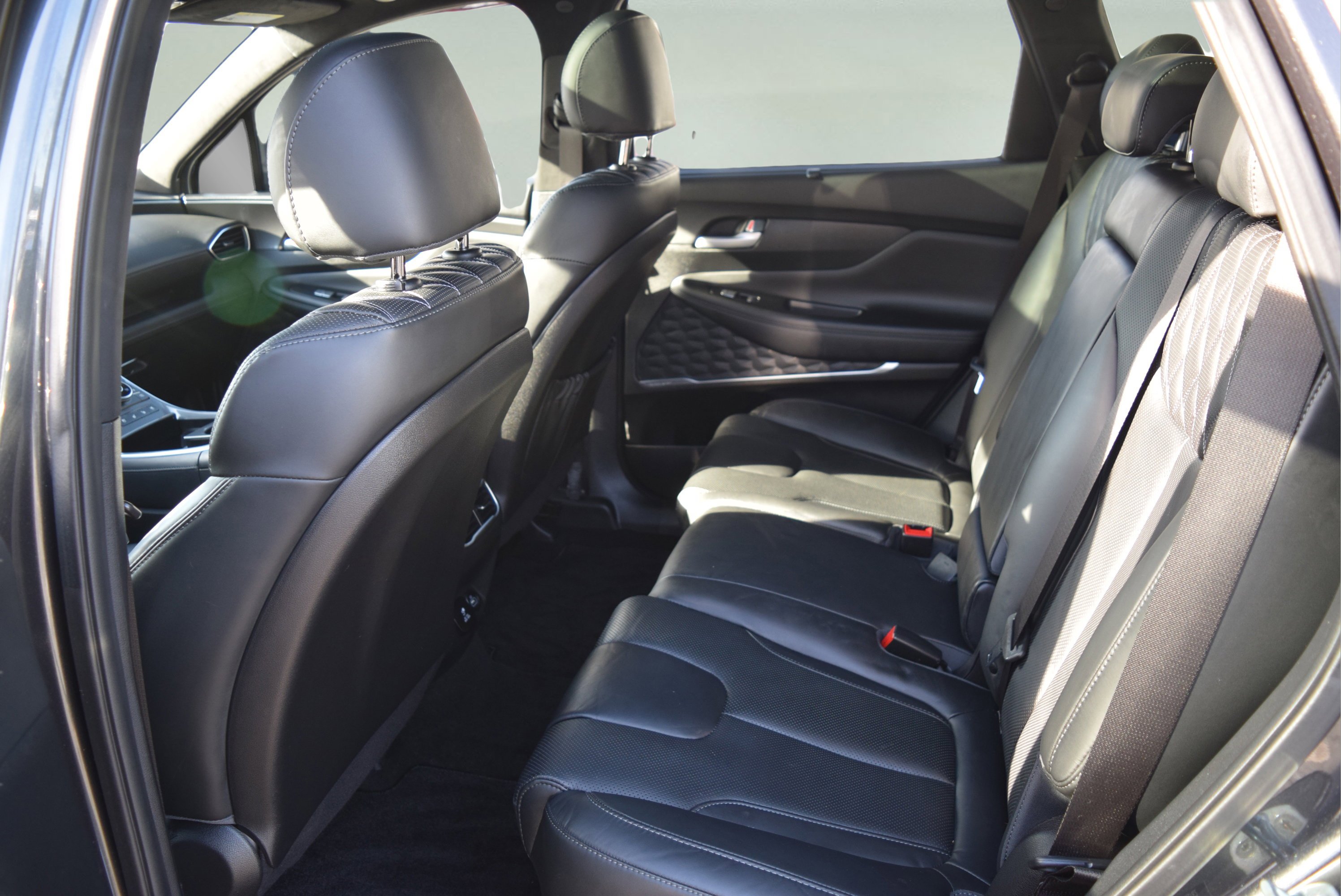 Used 2022 Hyundai Santa Fe Calligraphy image 11