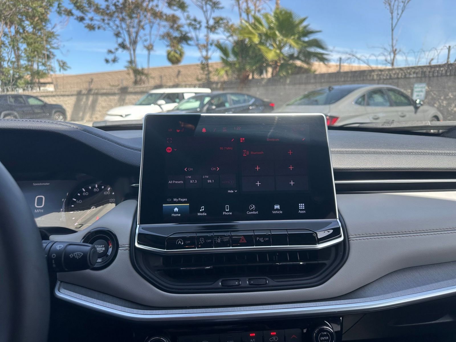 Used 2025 Jeep Compass Limited image 20