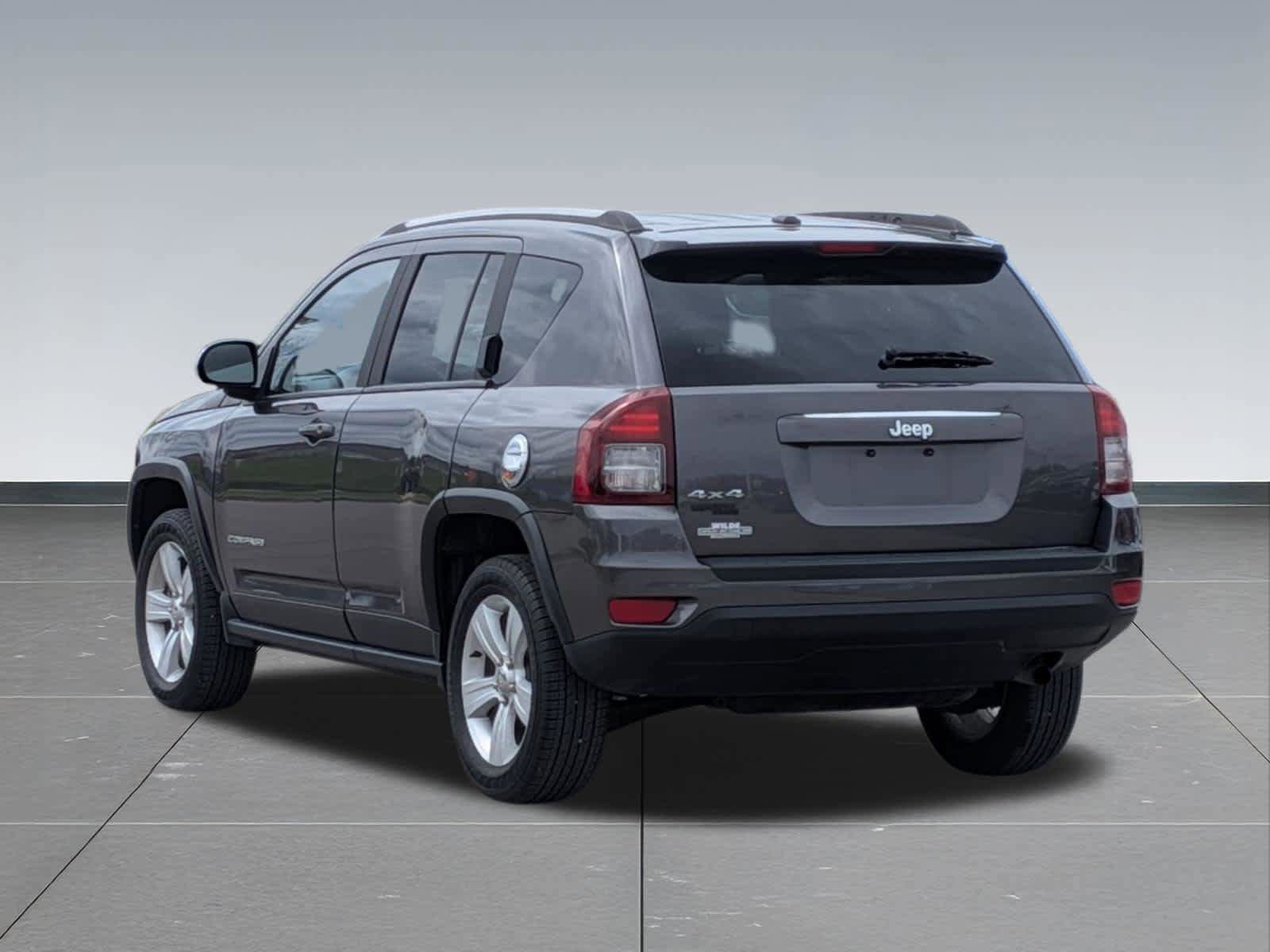 Used 2017 Jeep Compass Sport w/ Power Value Group AWD/4WD image 3