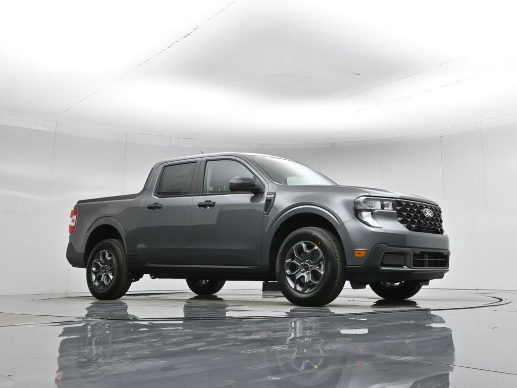 Certified 2026 Ford Maverick XLT FWD image 4