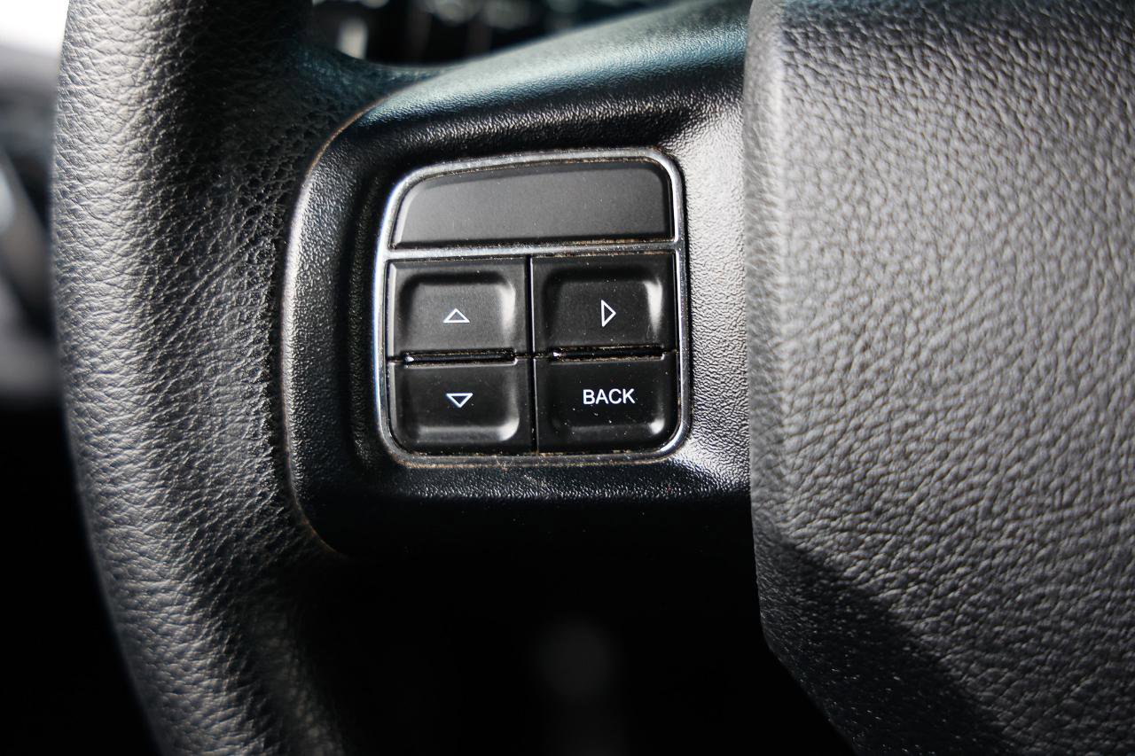 Used 2020 Dodge Journey SE FWD image 25