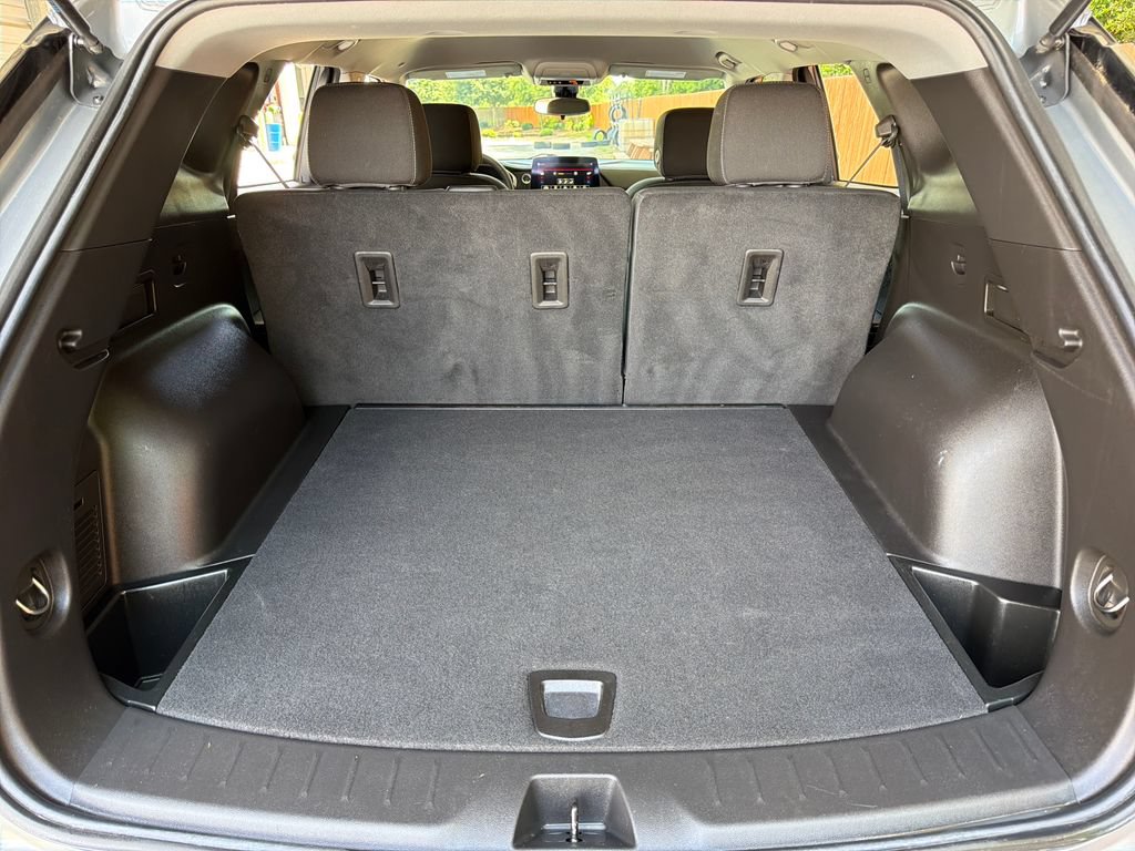 Used 2023 Chevrolet Blazer LT w/ LPO, Floor Liner Package FWD image 33