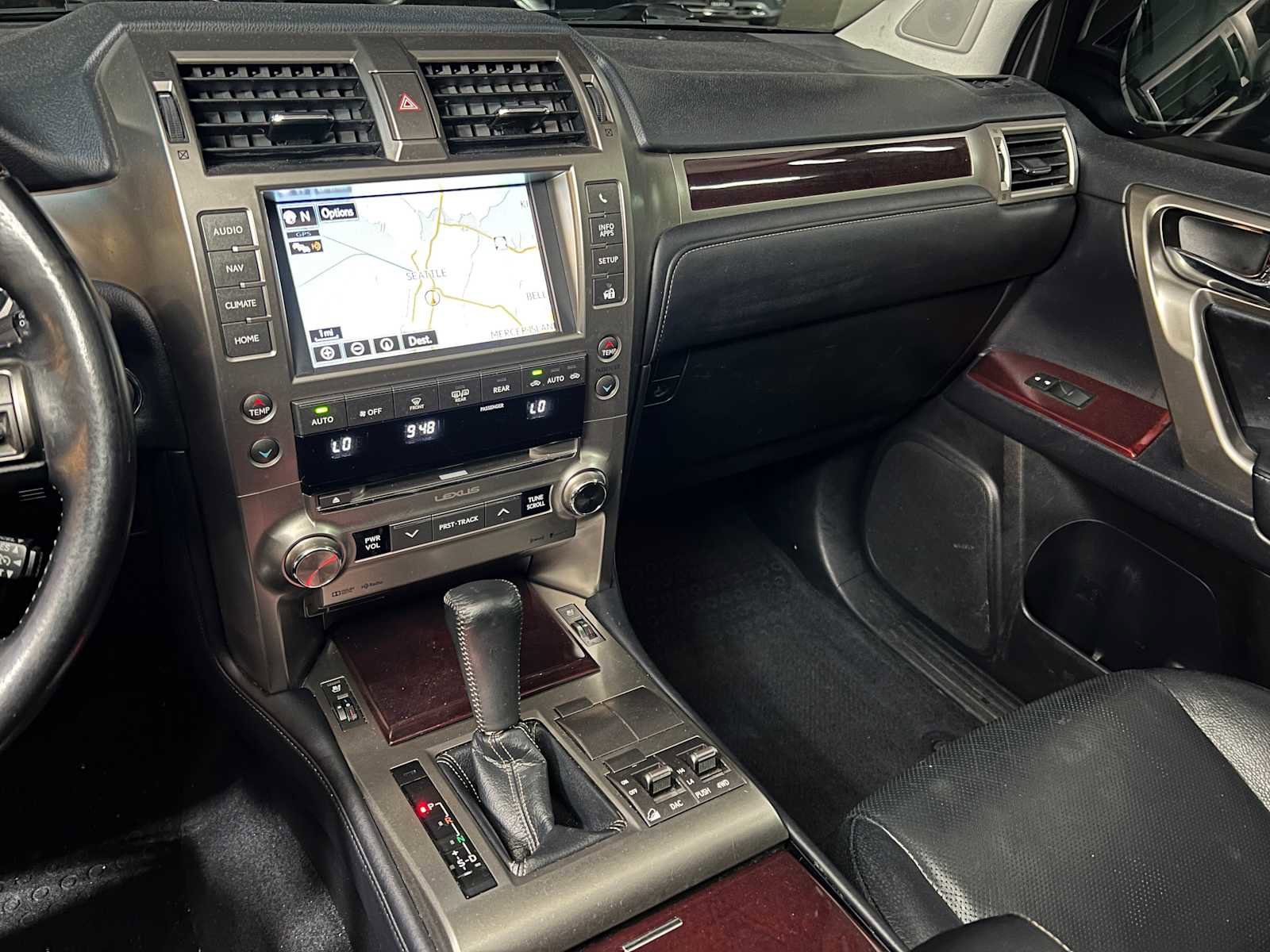 Used 2018 Lexus GX 460 Premium AWD/4WD image 29