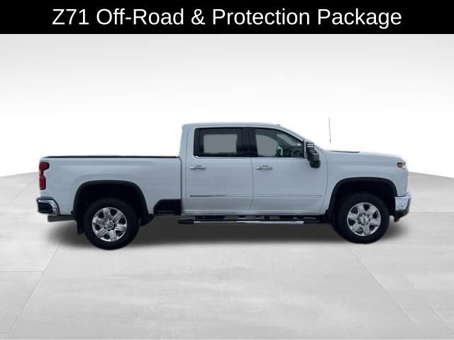Used 2023 Chevrolet Silverado 2500 LTZ w/ LTZ Plus Package image 9