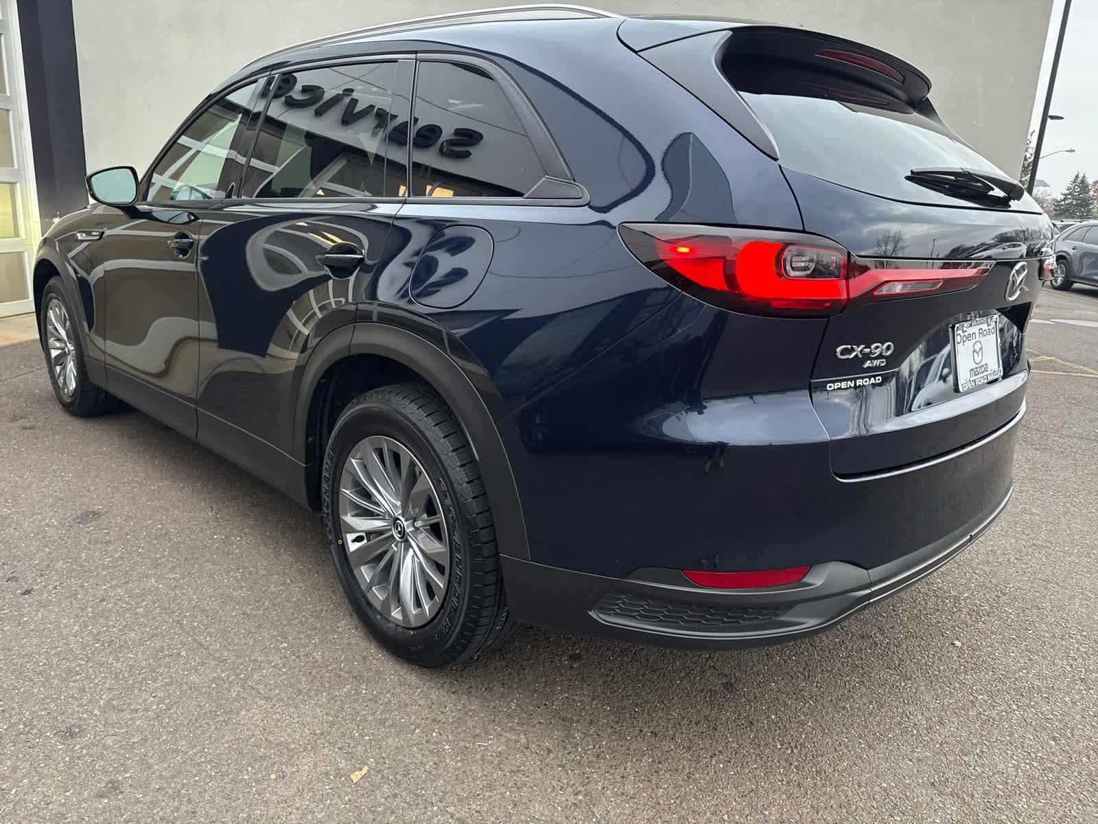 Certified 2024 MAZDA CX-90 Plug-In Hybrid w/ Preferred image 4