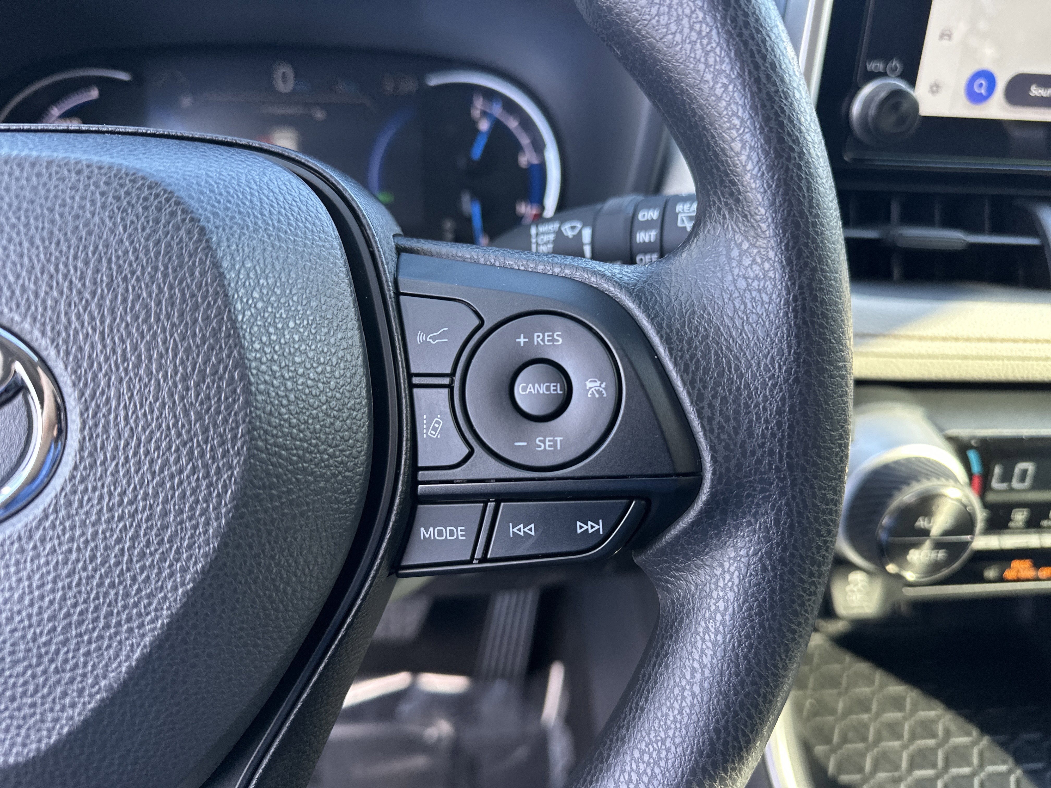 Certified 2025 Toyota RAV4 XLE image 20