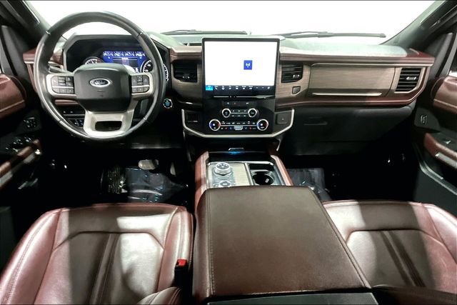 Used 2024 Ford Expedition Limited image 7