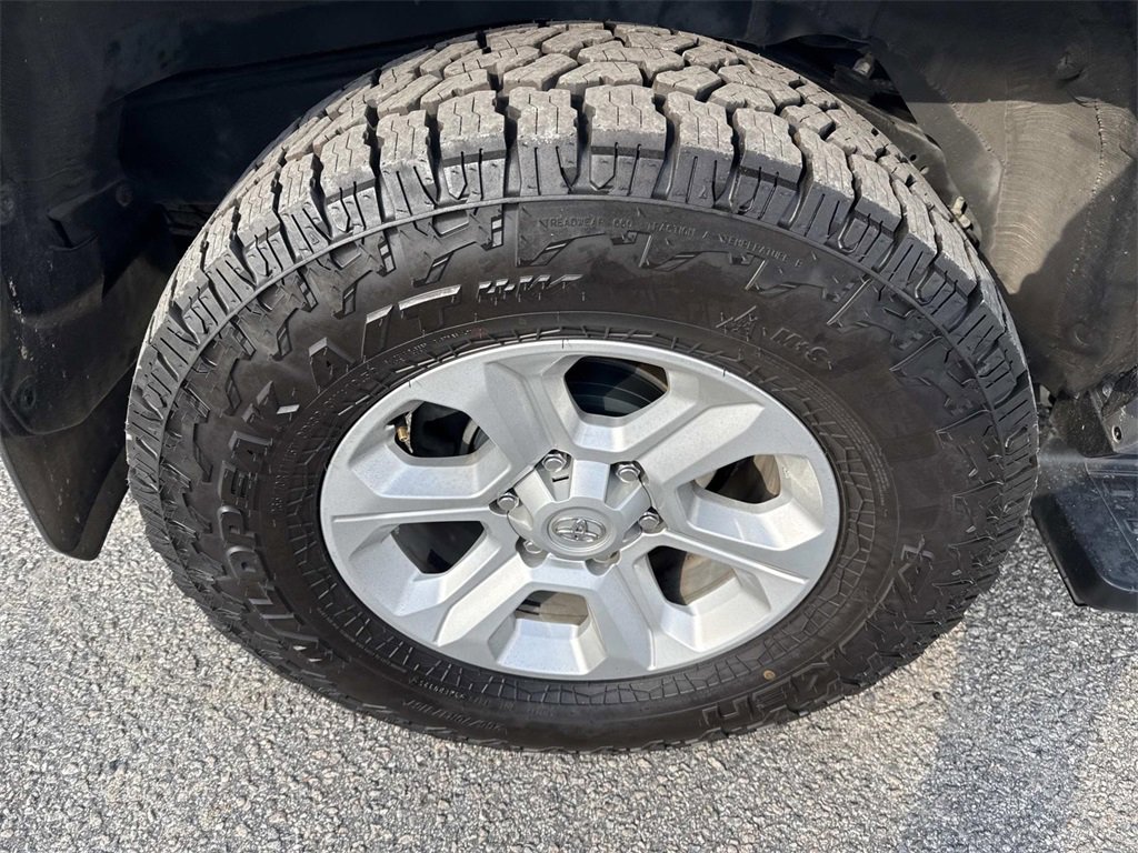 Certified 2022 Toyota 4Runner SR5 Premium image 9