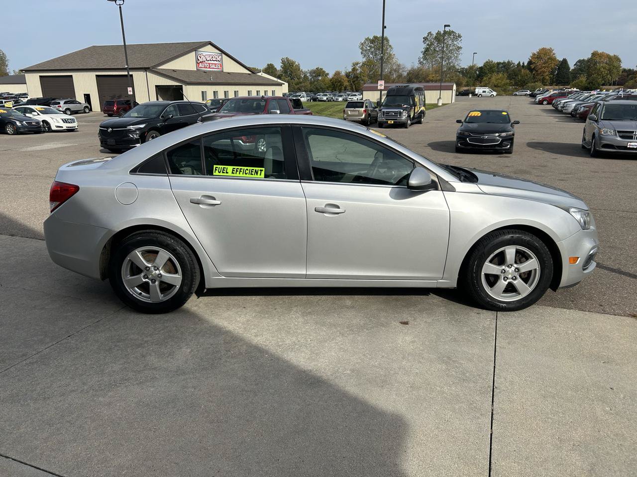 Used 2015 Chevrolet Cruze LT FWD image 4