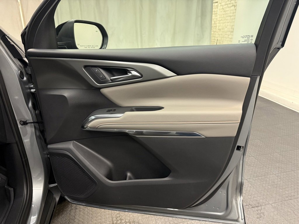 New 2026 Chevrolet Traverse LT image 17