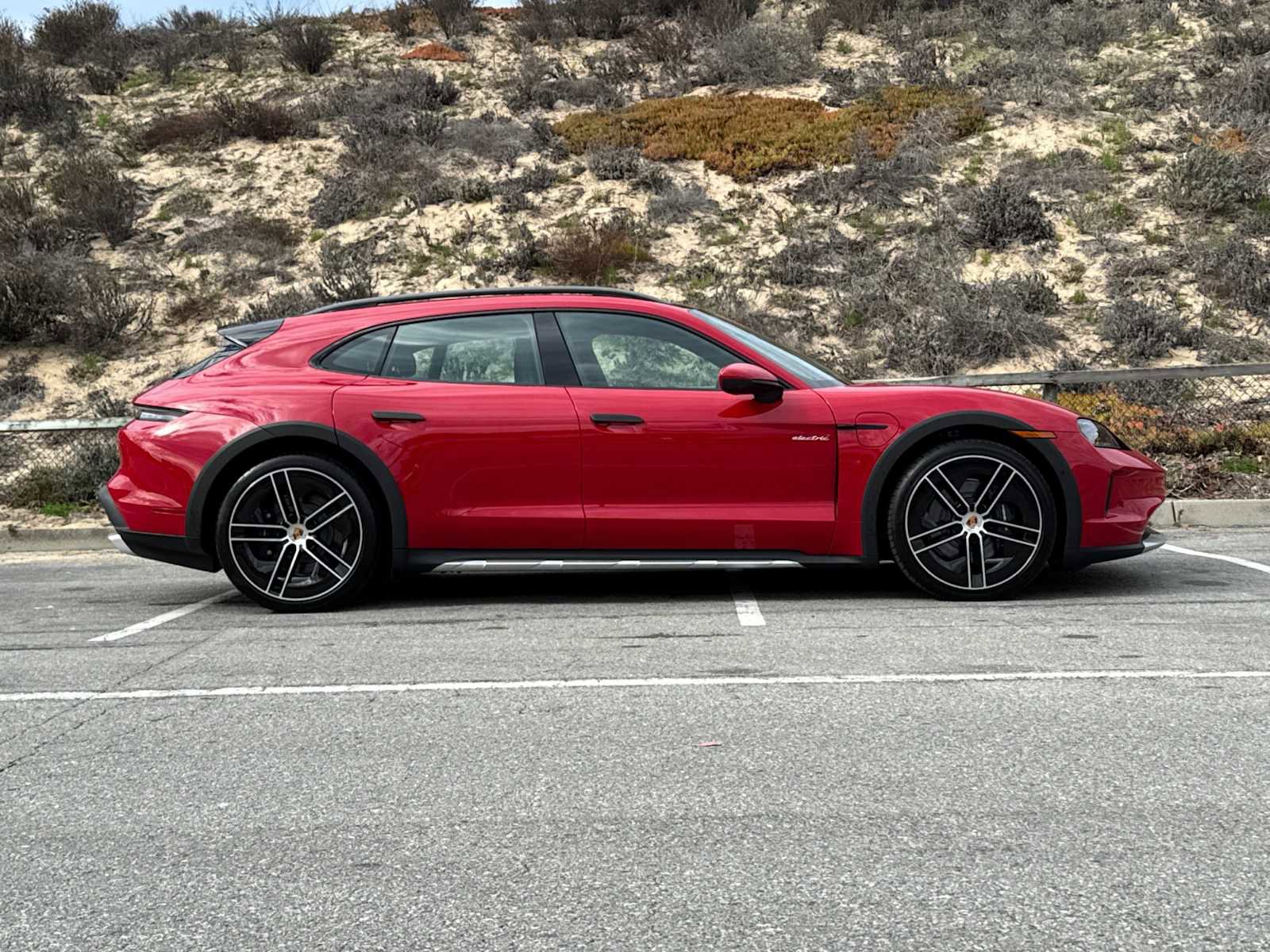 New 2025 Porsche Taycan 4 Cross Turismo image 9