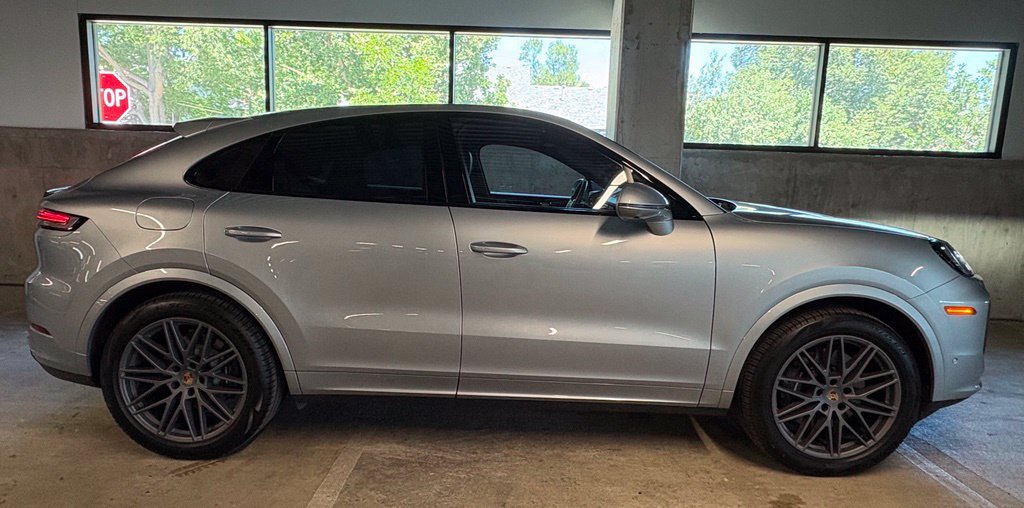 Used 2026 Porsche Cayenne Coupe AWD/4WD image 9