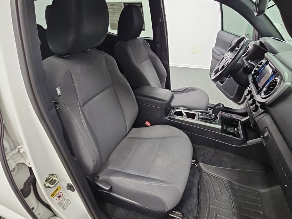 Used 2016 Toyota Tacoma TRD Off-Road w/ Towing Package AWD/4WD image 35