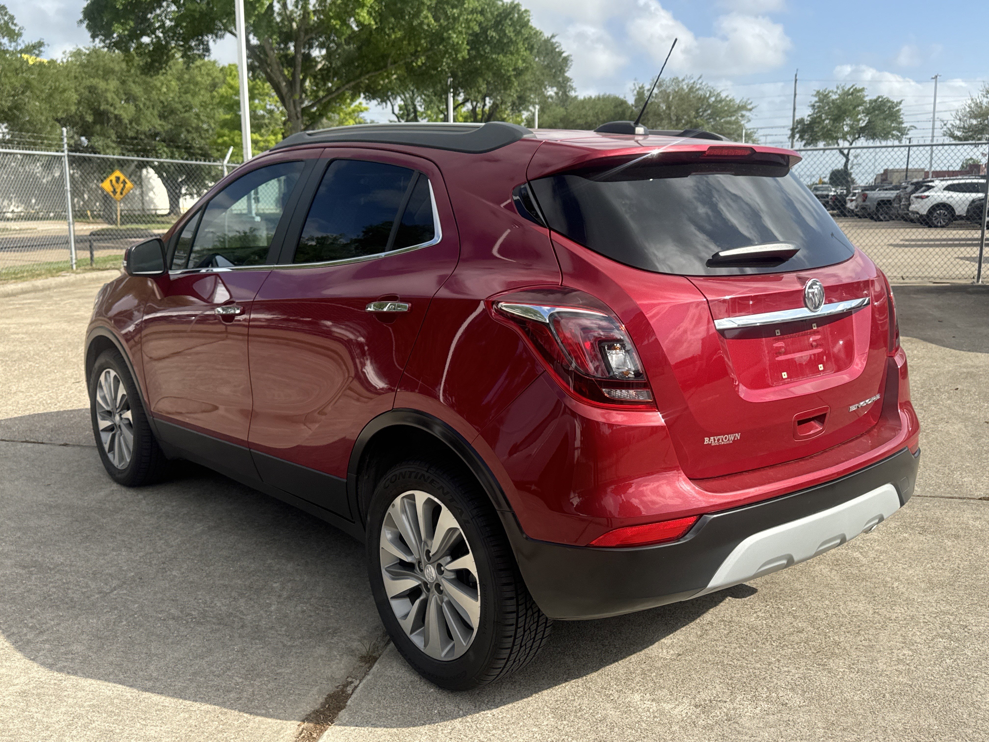 Used 2019 Buick Encore Preferred image 10