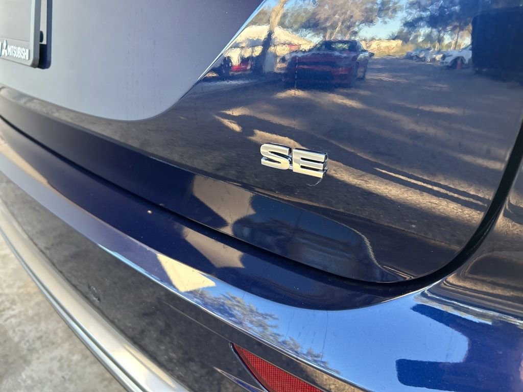 New 2026 Mitsubishi Outlander SE image 19